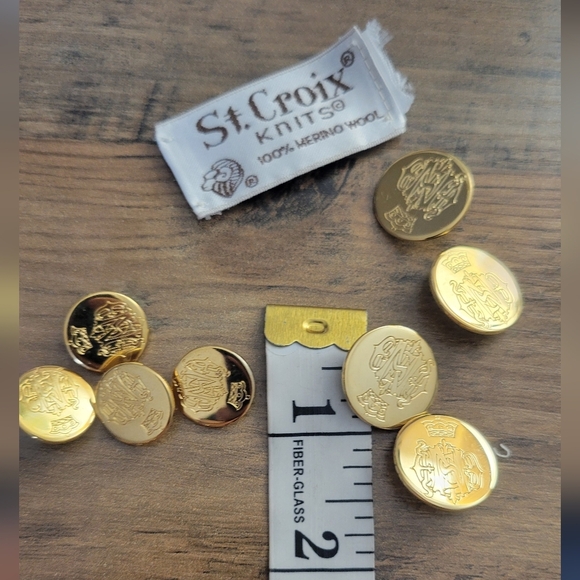 St. Croix Vintage 8 Emblem Gold Buttons - Picture 1 of 3